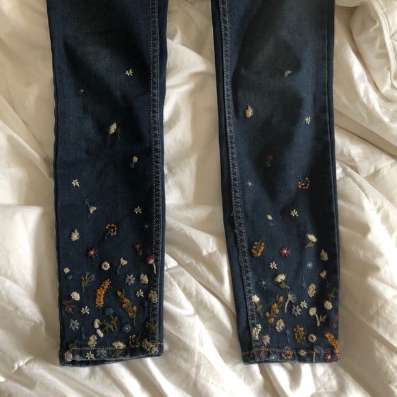 |JEANS| - Picture 3 of 3